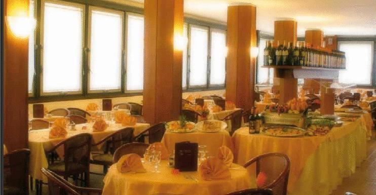 ביביונה Hotel Leonardo Da Vinci Wellness Spa מראה חיצוני תמונה